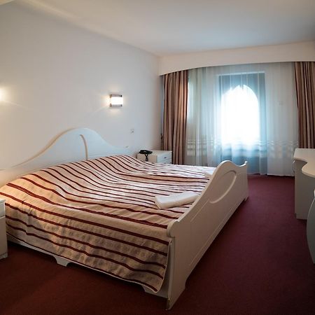 Hotel Marion Padurea Rotunda*** Reghin Bagian luar foto