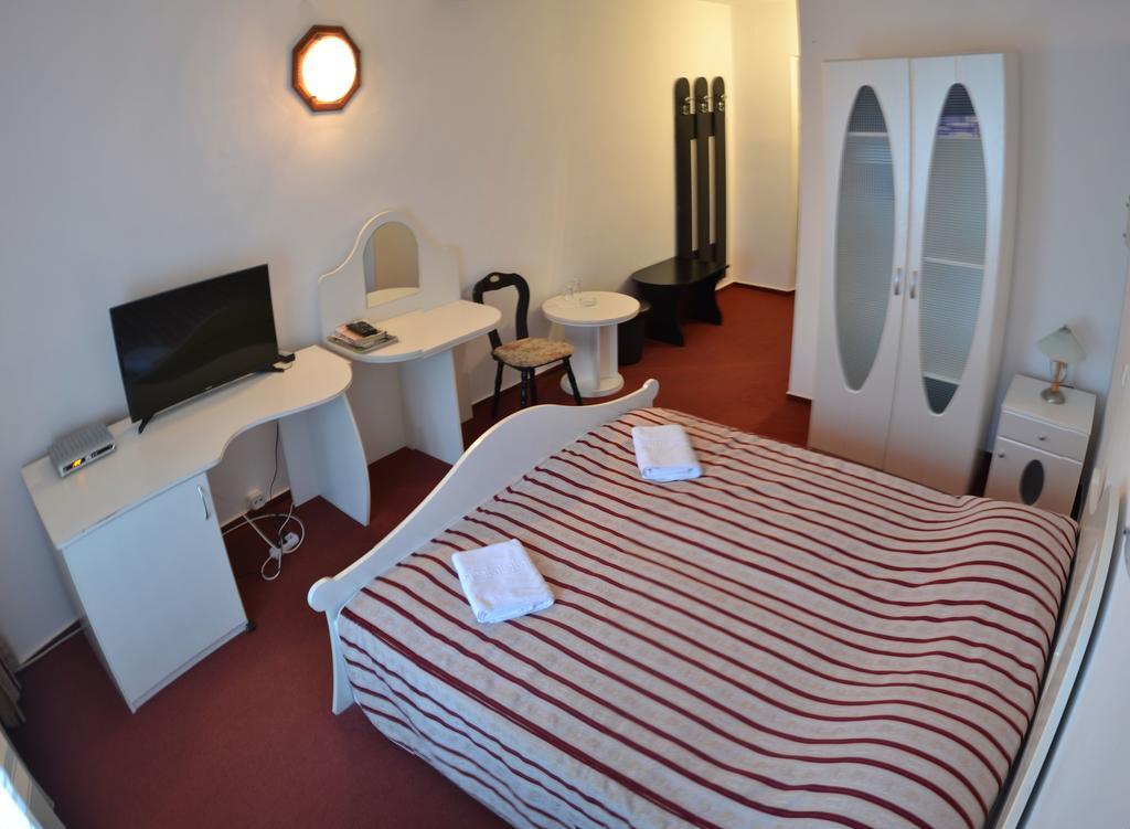 Hotel Marion Padurea Rotunda*** Reghin Ruang foto