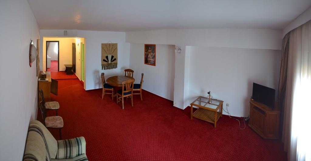 Hotel Marion Padurea Rotunda*** Reghin Ruang foto