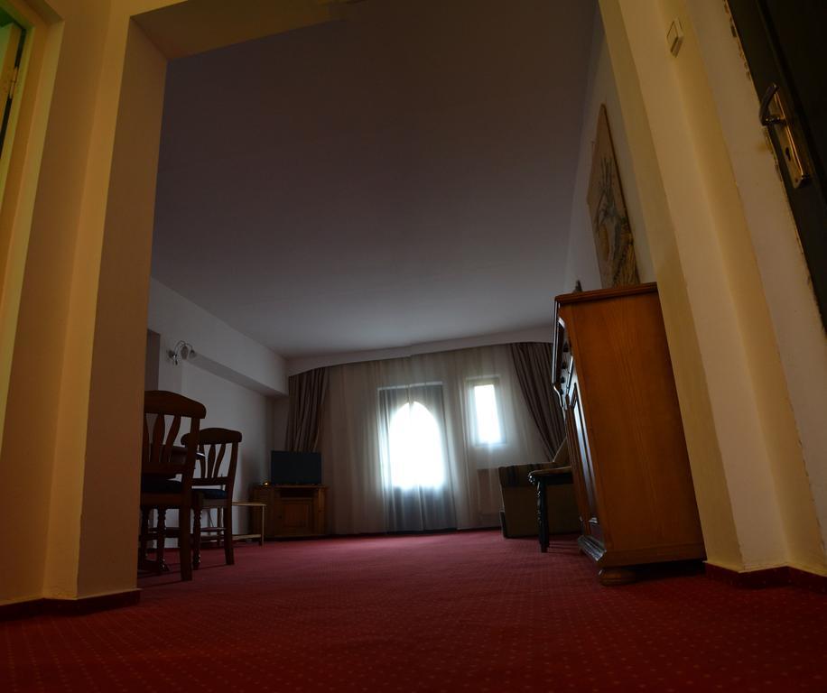 Hotel Marion Padurea Rotunda*** Reghin Ruang foto