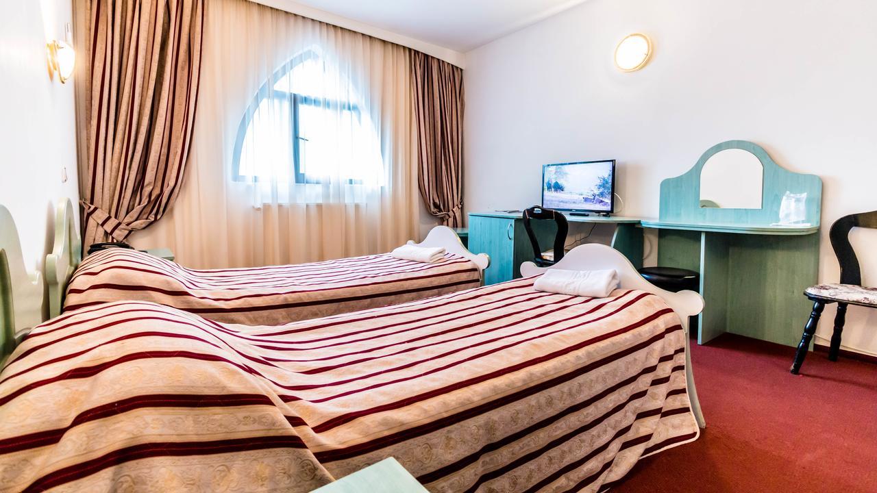 Hotel Marion Padurea Rotunda*** Reghin Bagian luar foto